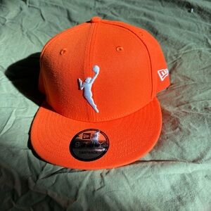 NWOT Unisex WBNA Gear New Era Logo 9Fifty SnapBack Hat